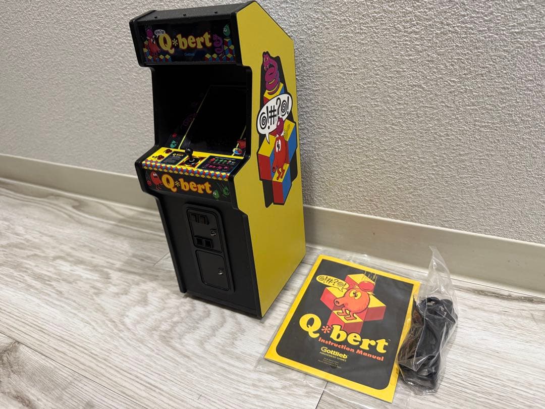 1/6スケールQ*bertレプリカミニアーケードゲーム機
