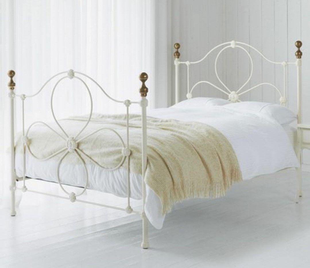 要バッテリー交換家具・インテリア - 【廃盤品】Laura Asley ダブル