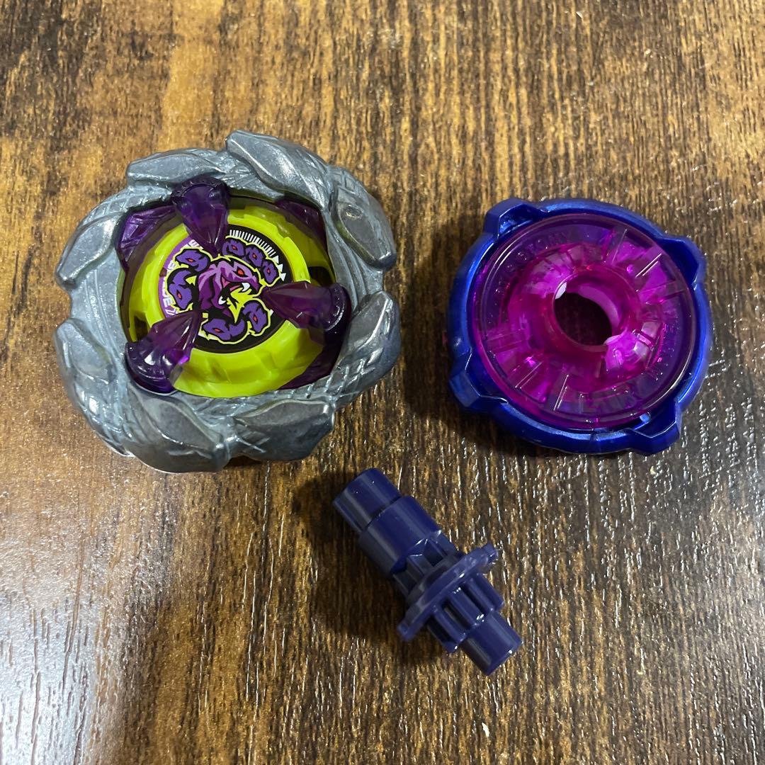 【限定ベイ】ベイブレードX オロチクラスタ4-50LR あ4 限定ベイ】ベイブレードX オロチクラスタ4-50LR あ4 - メルカリ