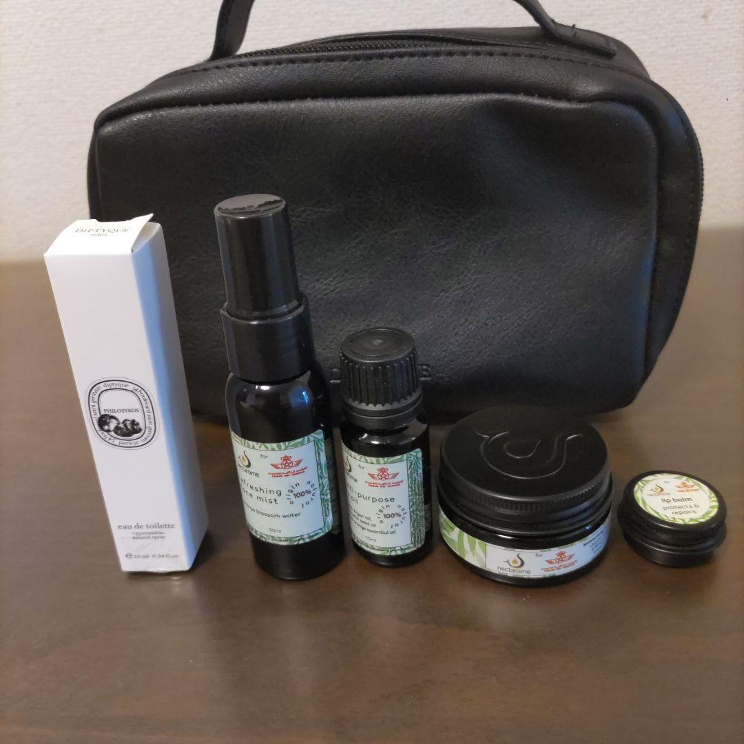 カタール航空ビジネスアメニティ5点 ポーチ、今年2月搭乗品 - メルカリ