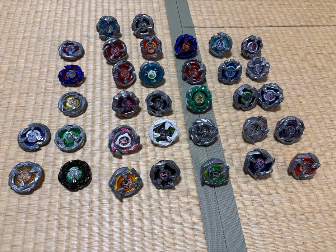 ベイブレード セット 色々 楽天市場】ブレード4種、ラチェット3種、ビット6種が同梱され、72通り