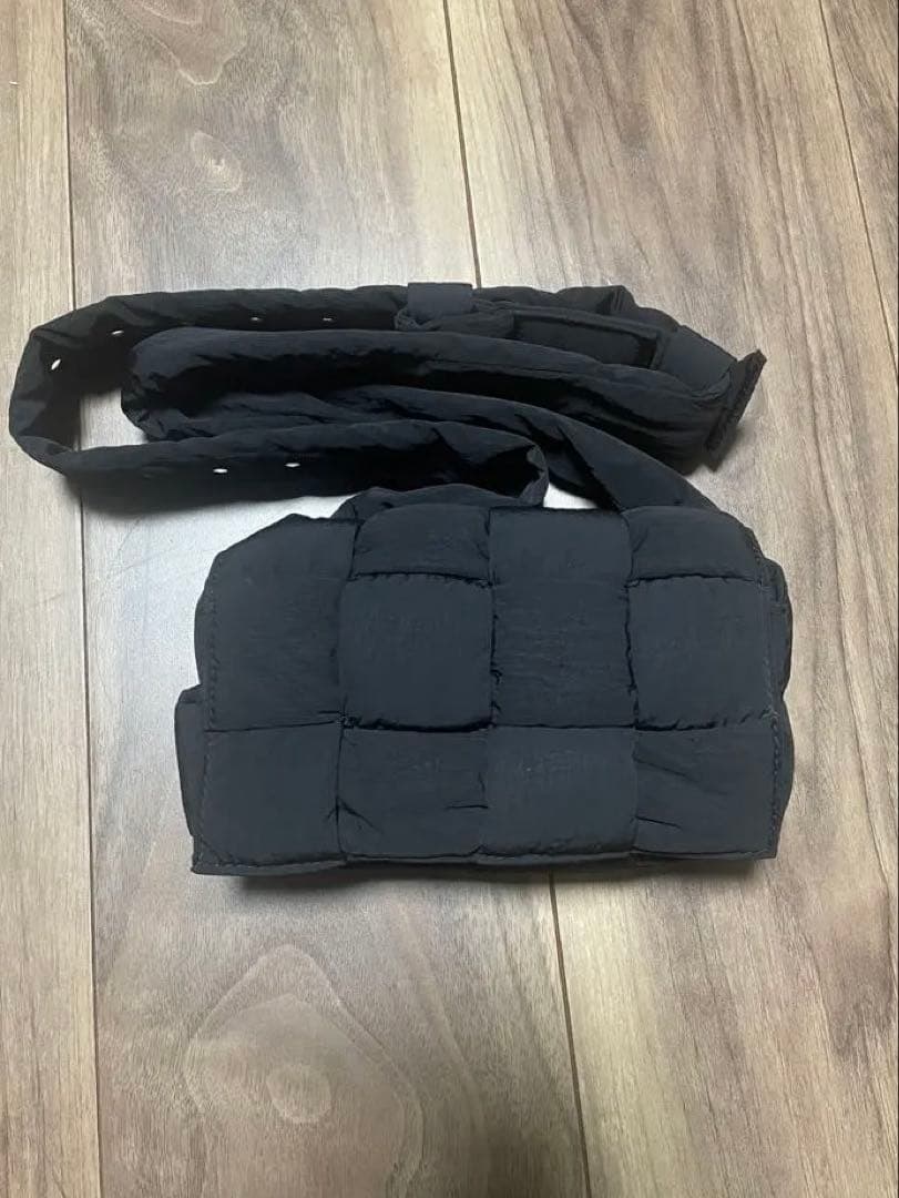 BOTTEGA VENETA　ボッテガヴェネタ　パデッドテックカセットショルダー BOTTEGA VENETA（ボッテガ・ヴェネタ） ボッテガ ヴェネタ ショルダー