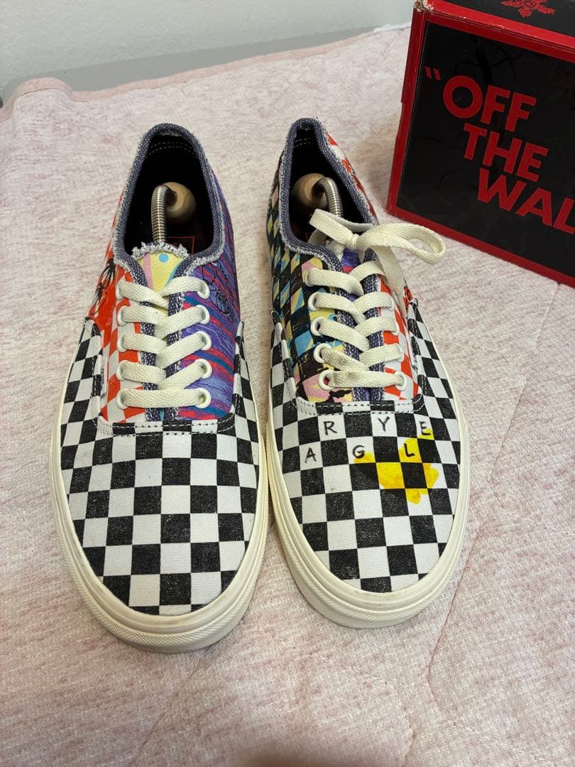 vans × ストレンジャーシングスコラボ ストレンジャー・シングス』＋VANSのスニーカー登場 | ギズモード