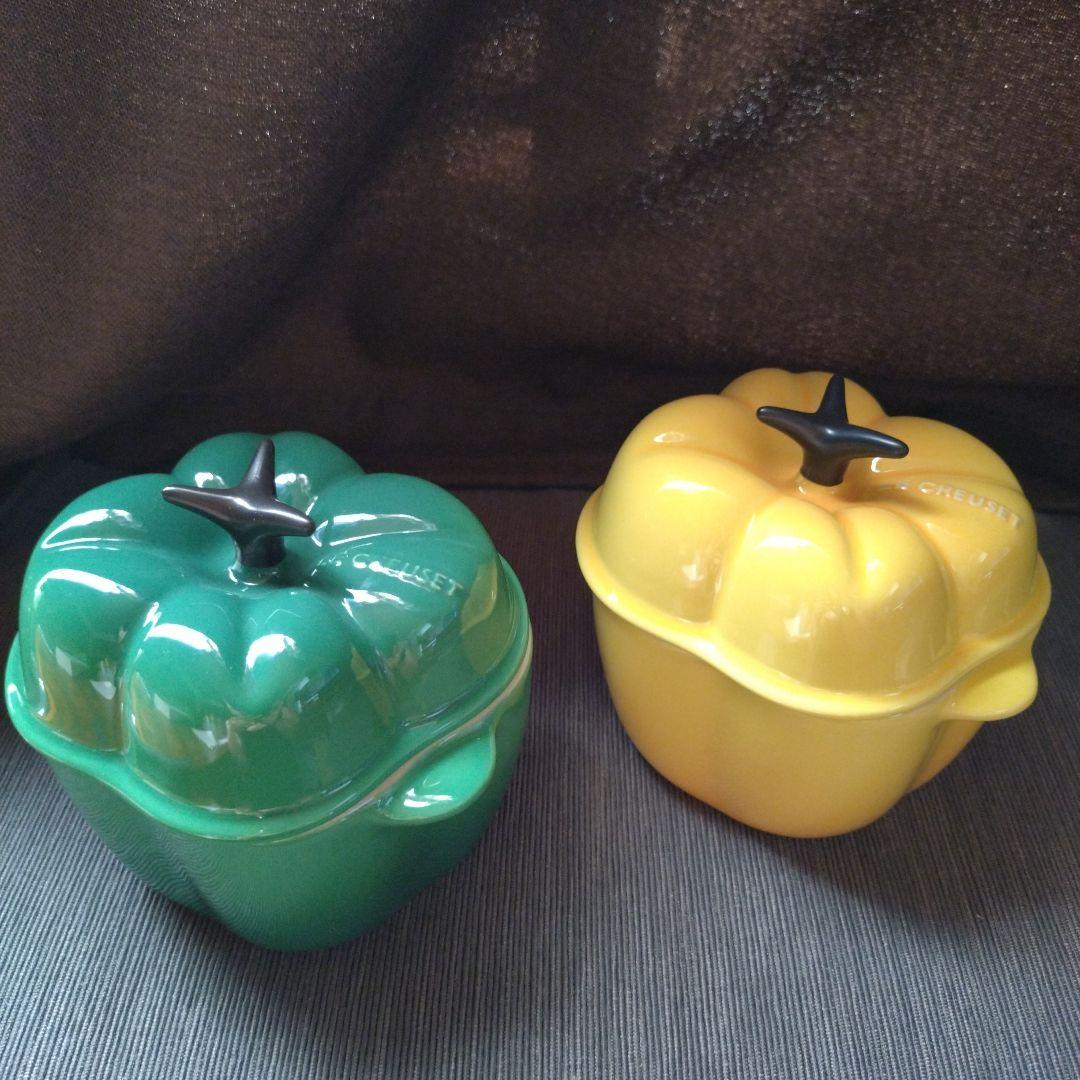 ル・クルーゼ ピーマン型 調理器具 2色セット - メルカリ