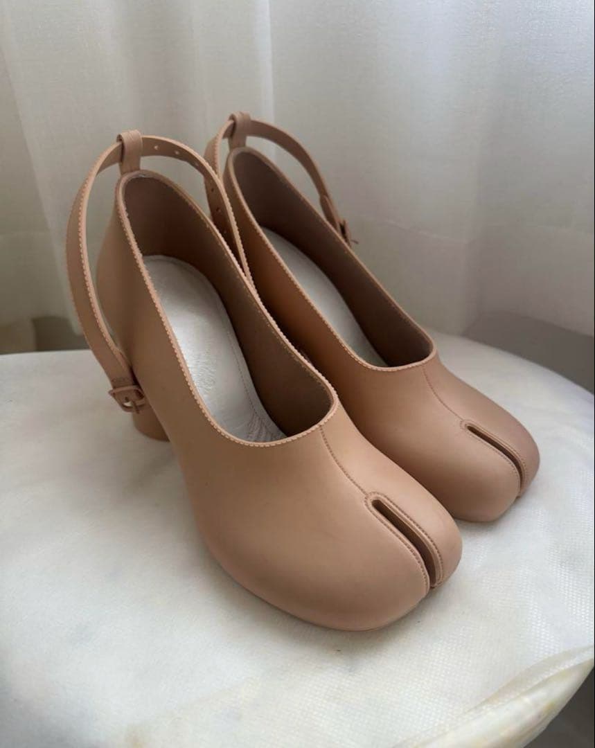 Maison Margiela Tabi ラバー パンプス/24cm 37 Maison Margiela Tabi Ankle Strap Pump (Women) | Nordstrom