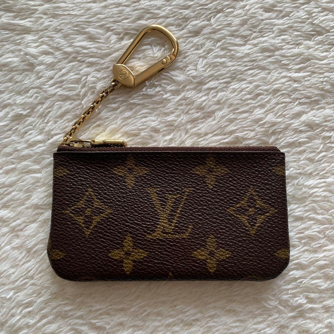 『美品』Louis Vuitton モノグラム ケース　専用箱　紙袋付 LOUIS VUITTON（小物入れ）のフリマアイテム一覧