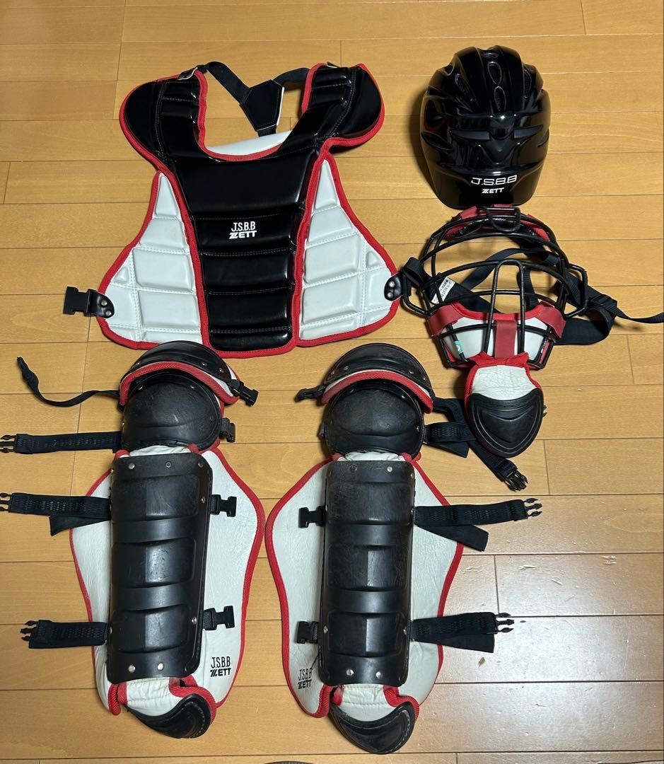 a*o様 ゼット少年軟式キャッチャー用フルセット 黒/赤 a*o様 ゼット少年軟式キャッチャー用フルセット 黒/赤 a*o