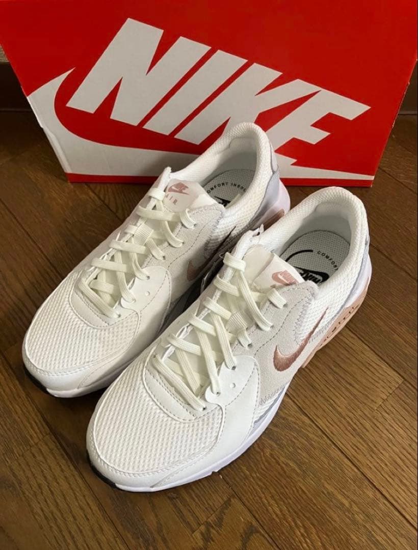 23.5cm ナイキ エアマックス エクシー オフホワイト&モカピンクカラー