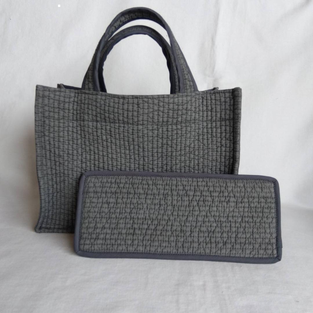 A4が入る！☆スクエアバッグM☆ ブラック ヌビバッグ - メルカリ