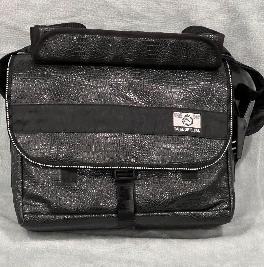 激レア BULL ORIGINAL レザーショルダーバッグブラック B03_1787_9d75ae30-37f0-49a6-