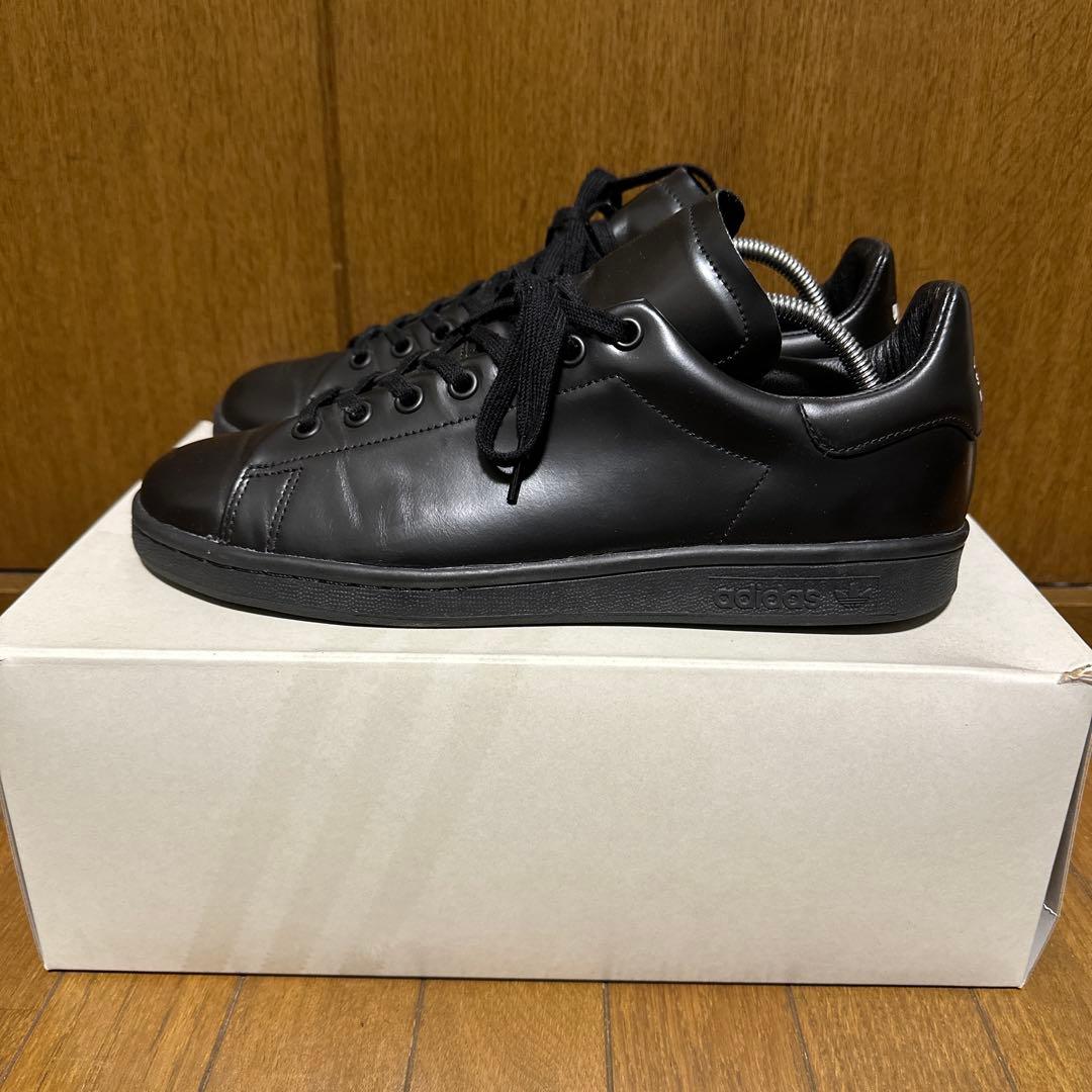 靴 Stan Smith DSM Dover Street Market × adidas】DSMとのコラボStan Smithが国内4月9日