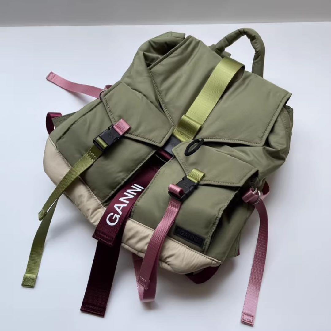 GANNI オリーブグリーン リュック M10928384 - バッグオンライン