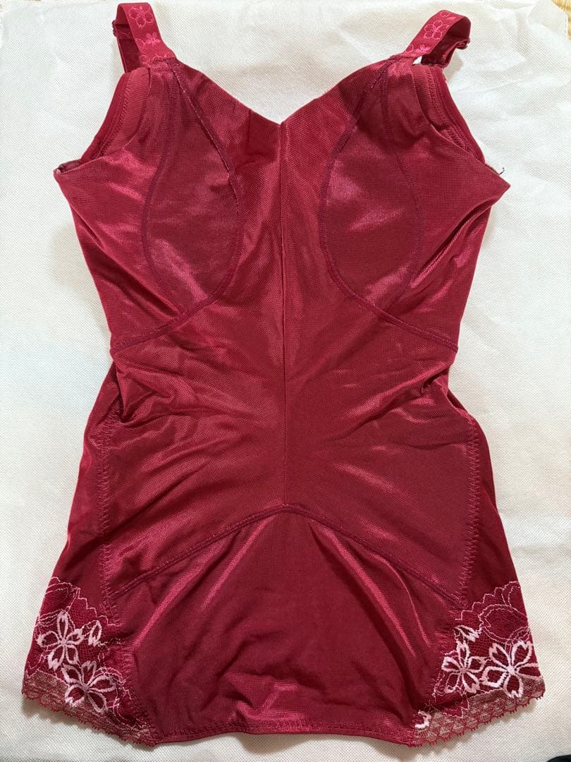 期間限定値下げマルコ サクラ限定D75L 2枚レッドボディシェーパー