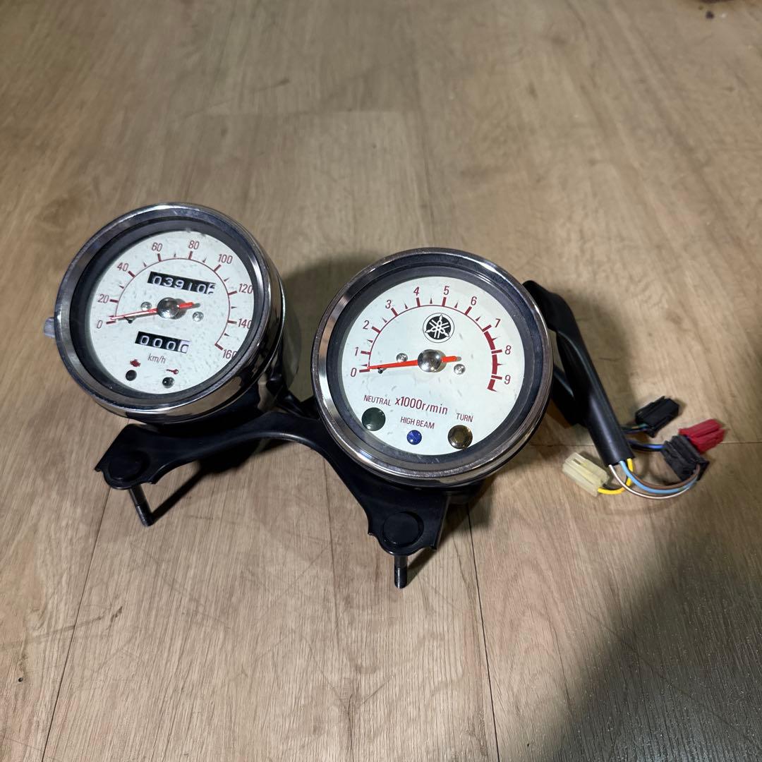 Yamaha sr400 スピードメーター タコメーター セット - メルカリ