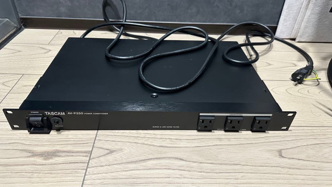 TASCAM AV-P250 パワーディストリビューター 電源 - メルカリ