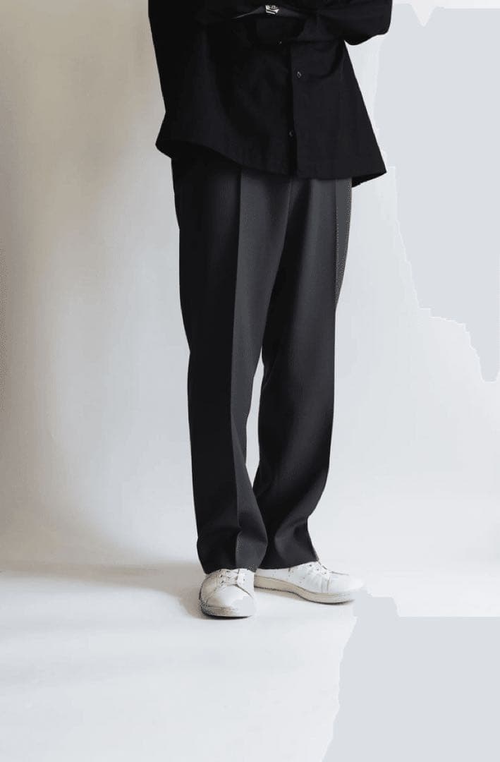 AURALEE ウールスラックス チャコールグレー サイズ4 - メルカリ