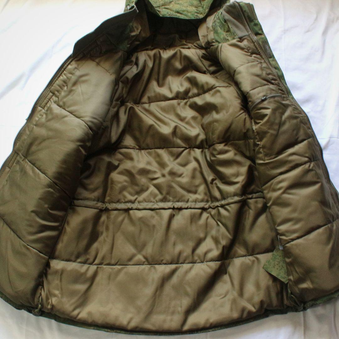 ロシア軍 新品 実物 BTK製 VKBO レイヤー8 冬用 防寒着 52-4 - メルカリ