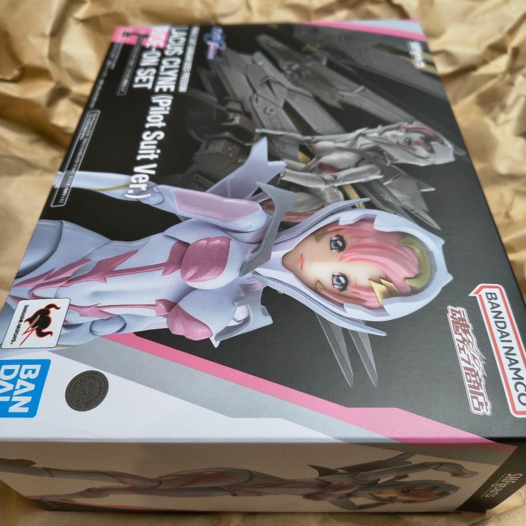 S.H.Figuarts ラクス・クライン（パイロットスーツVer.）ライドオン