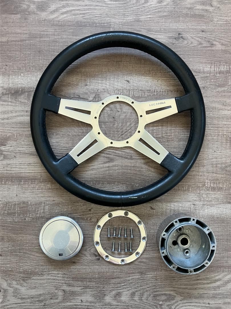 レカラステアリング、GM系ボス、ホーンボタン レカラ ステアリング LECARRA Steering ブラック ホーン ボタン