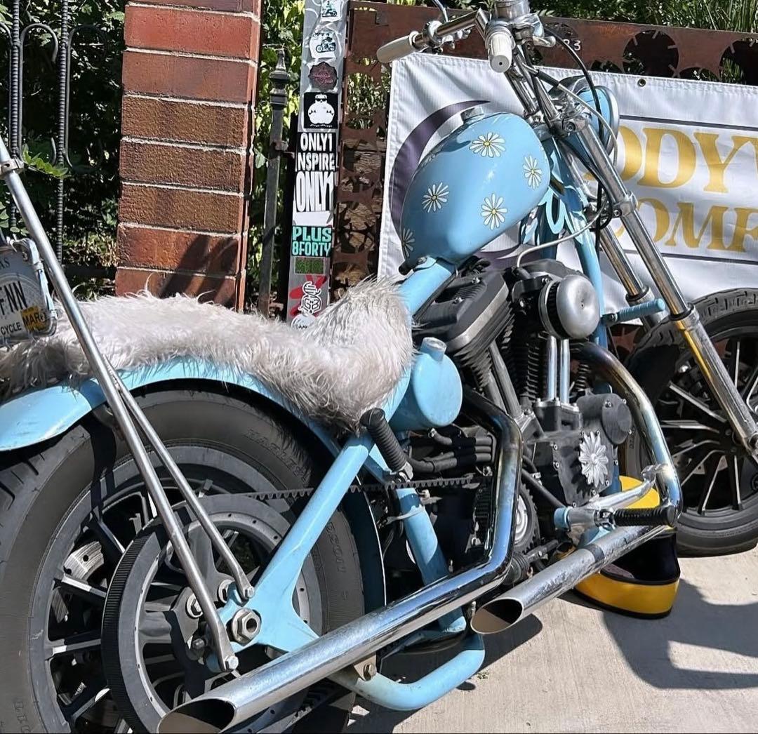 GW価格lowbrow customs ピーナッツタンク9.1L早い者勝ち！