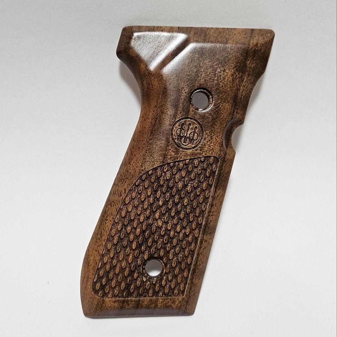 ベレッタ純正 M92Fシリーズ用木製グリップ レーザー QQ_E00219 - メルカリ