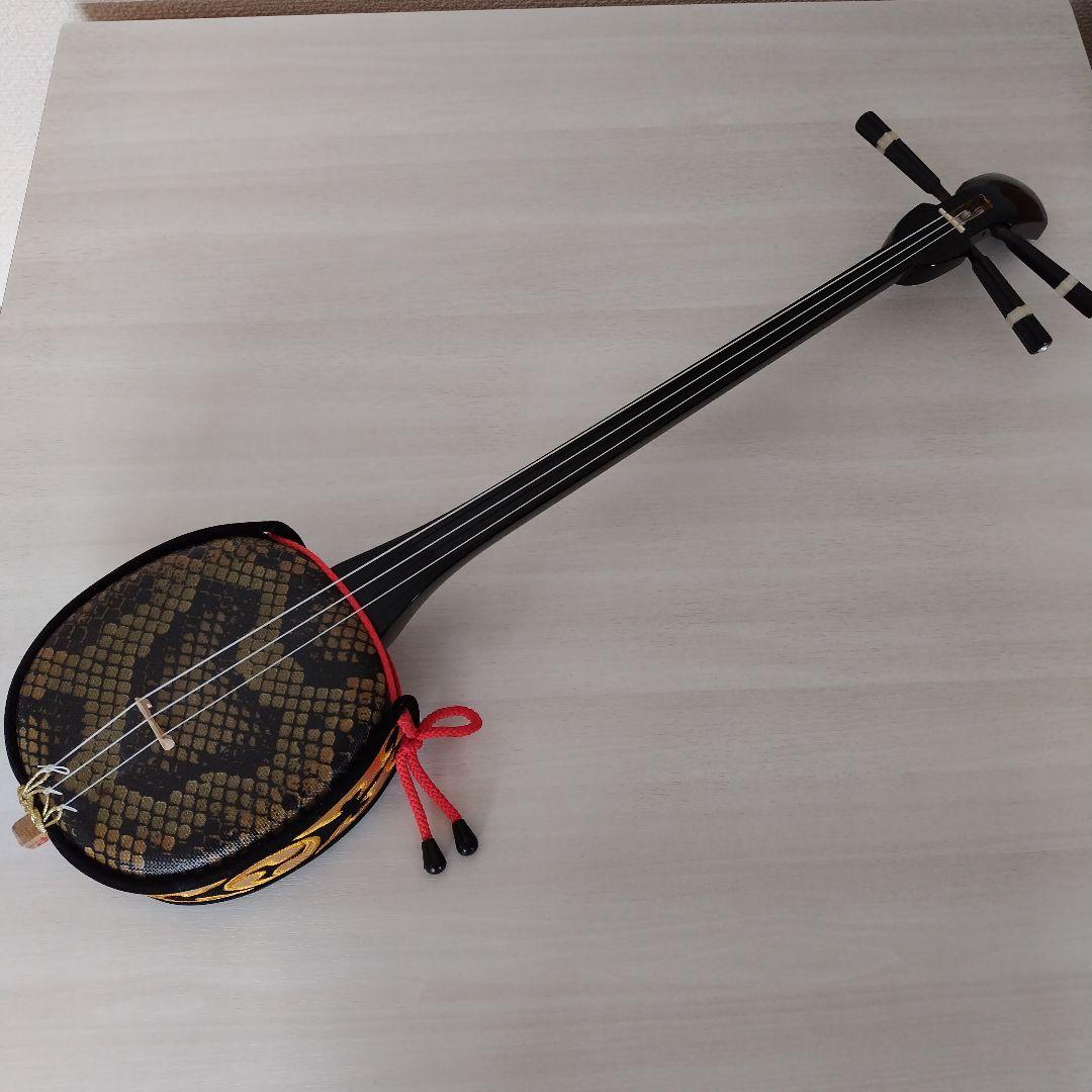三線本体 黒と金の装飾 3弦 楽天市場】沖縄三線セット 匠の本格三線 初心者用スタンダードセット