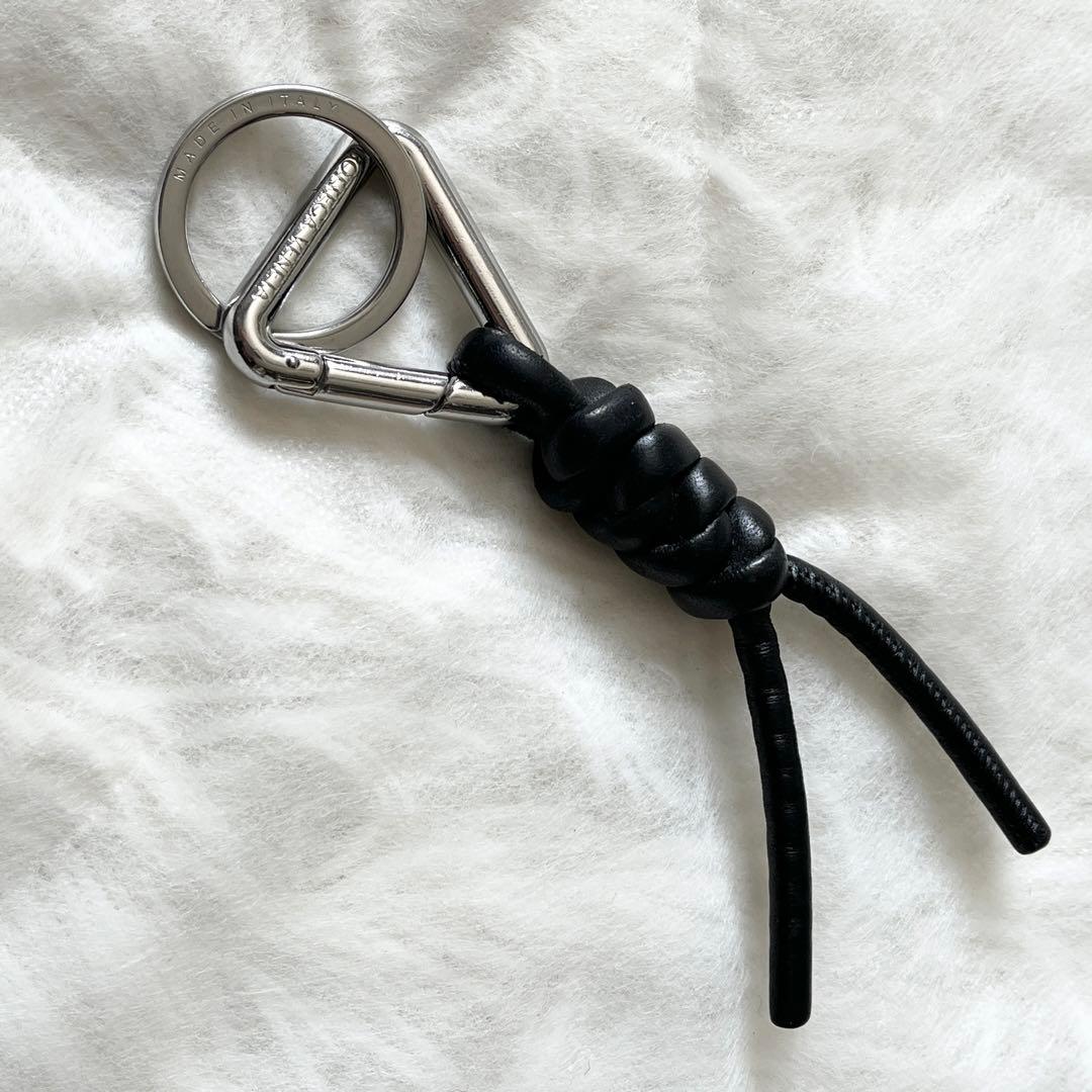 ボッテガヴェネタ トライアングル キーリング レザー 黒 ブラック