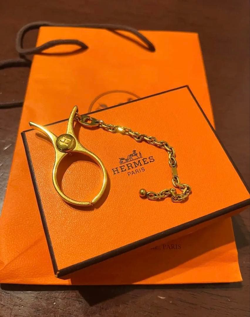 【美品】エルメス　HERMES グローブホルダー　フィルー　チャーム　グローブ 名東】【HERMES】エルメス フィルー グローブホルダー シルバー