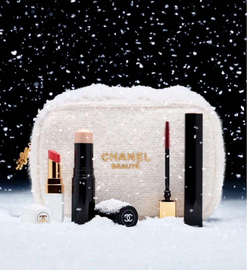 新品シャネル 2024年 限定 クリスマスコフレセット シャネル×クリスマスコフレ2024】ポーチ付きのメイクセットや