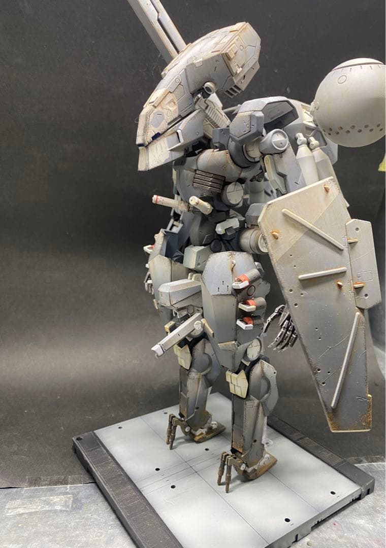コトブキヤ 1/100 メタルギアソリッド サヘラントロプス 塗装完成品