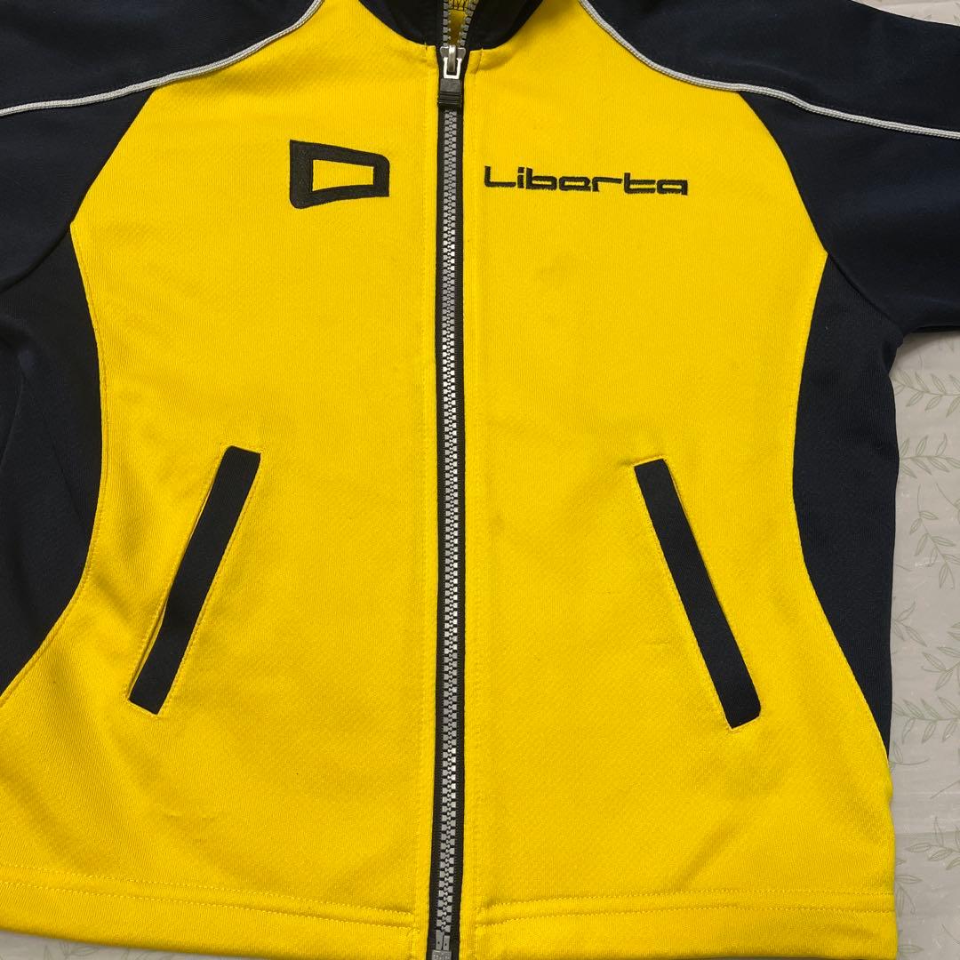 リベルタサッカースクールジャージ上120、下130 - メルカリ