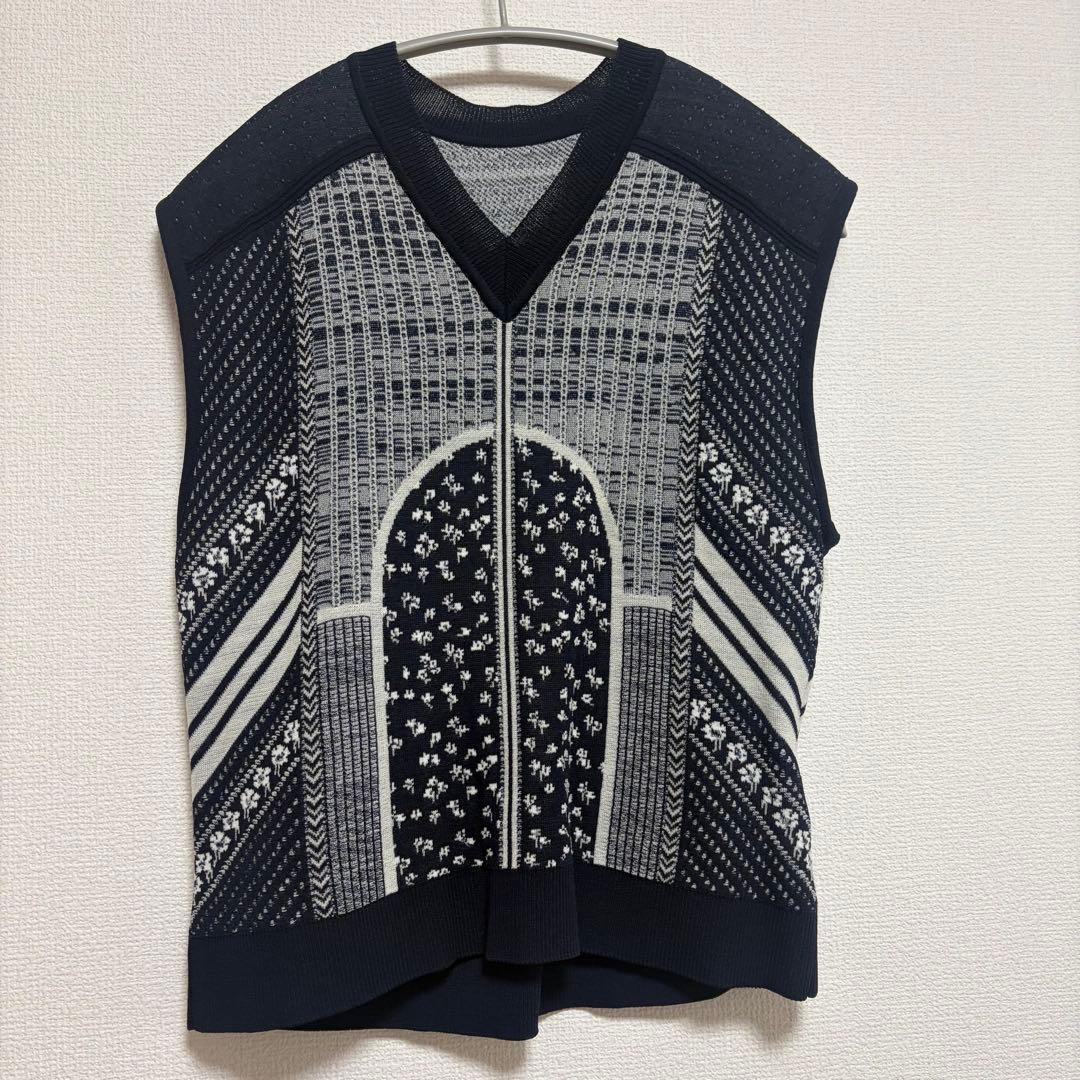 Osmanthus Motif Jacquard Knitted Vest マメ - メルカリ