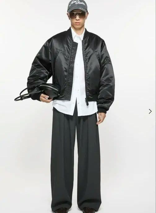 Acne Studios ボンバージャケット ロゴグラム ブラック 46 - メルカリ