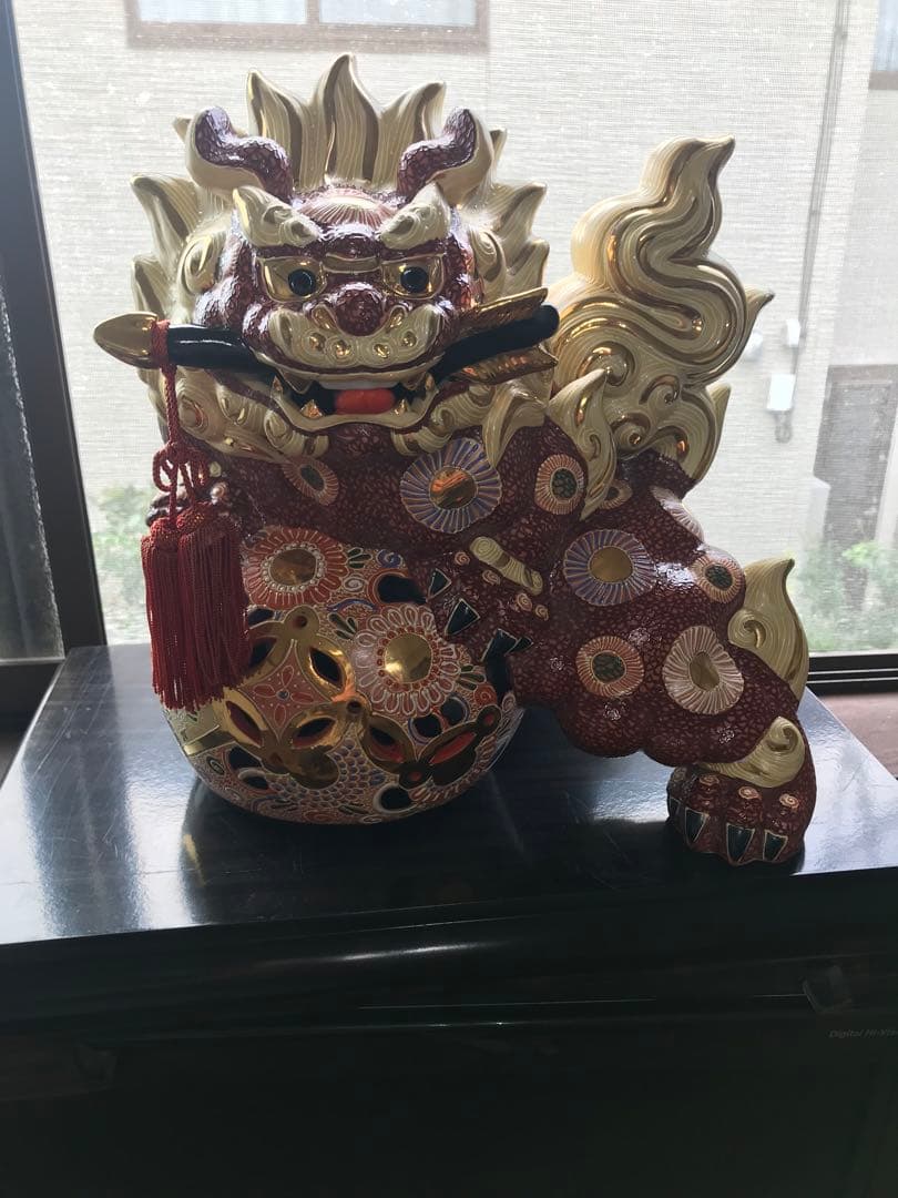 九谷焼 八幡窯 須栄義 刀咥 玉乗り獅子 高さ34cm 九谷焼 玉乗り獅子 八幡窯 須栄義 刀咥 魔除け 招福 狛犬 シーサー
