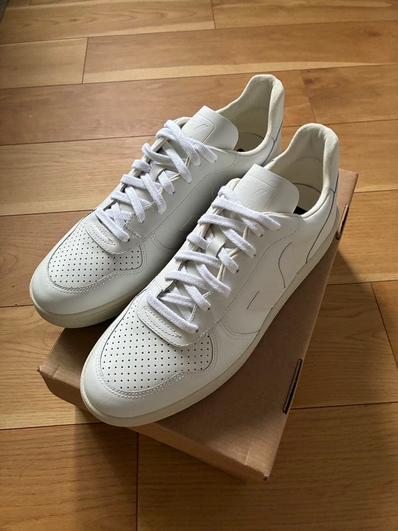 ゆあさ【新品未使用】VEJA V10 スニーカー　28.5cm