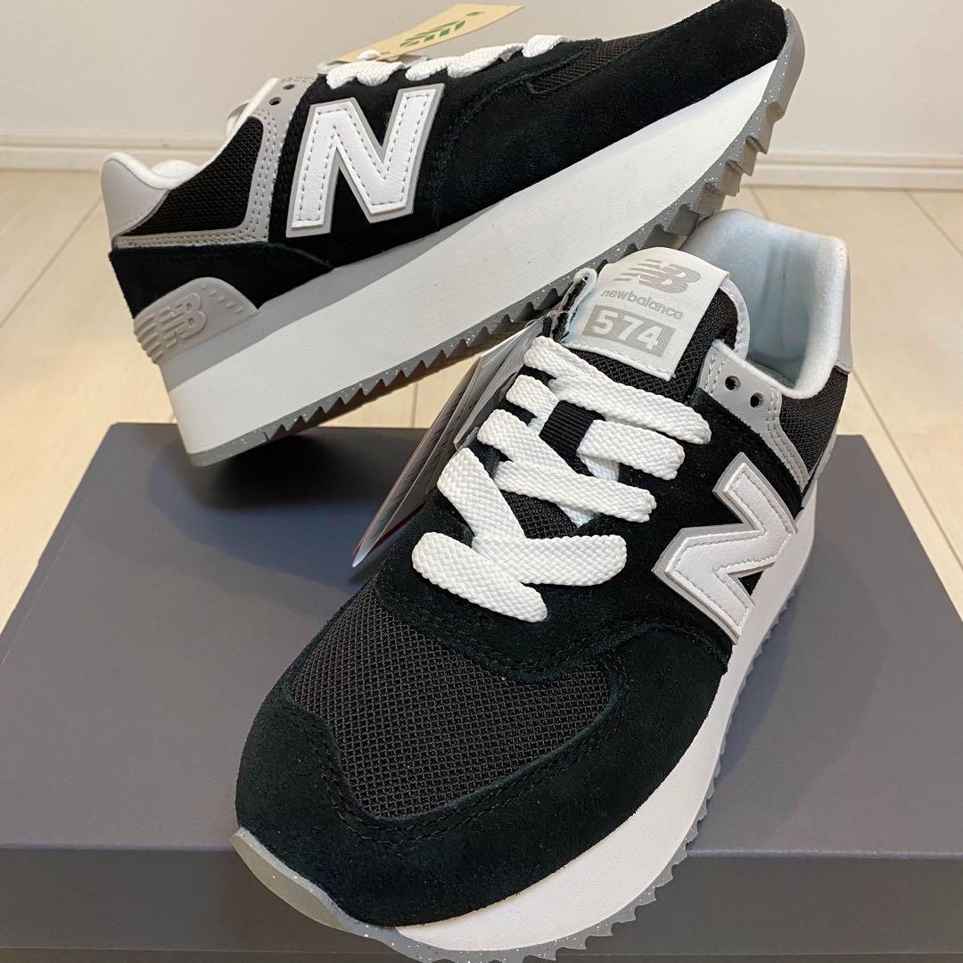 【新品！】23.5cm ニューバランス　574厚底スニーカー!!
