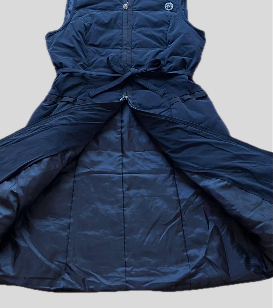 美品】M'S GRACY ビーズワッペン カメリアチャーム ダウンベスト