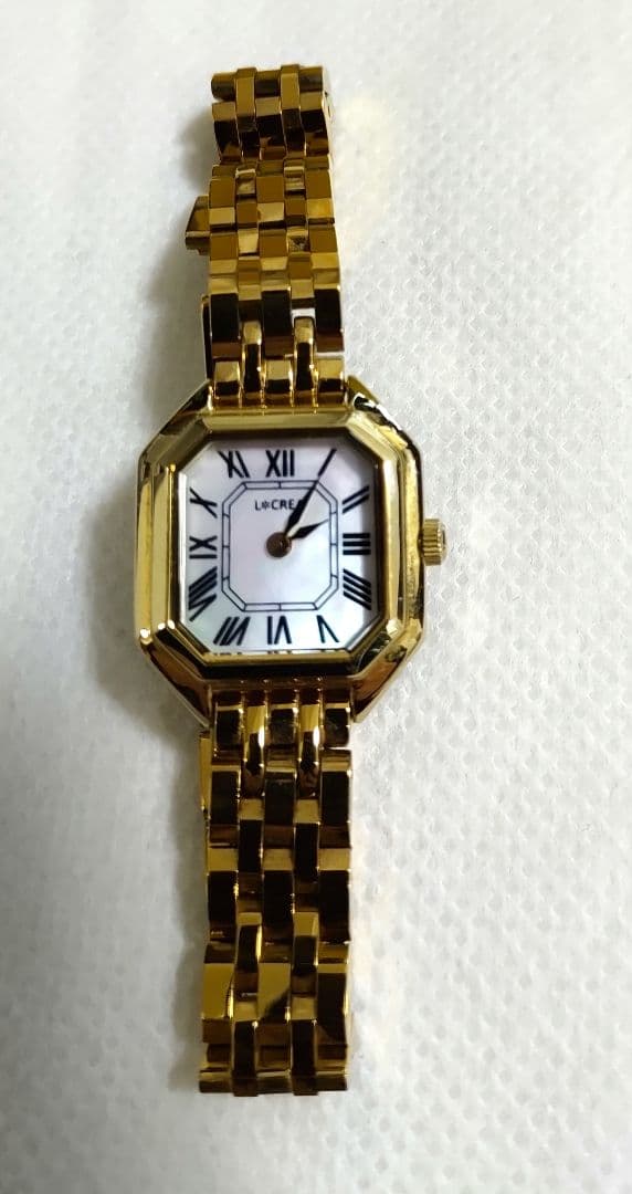 maru 様ご予約 ルクレア カレ ゴールド ソーラー腕時計