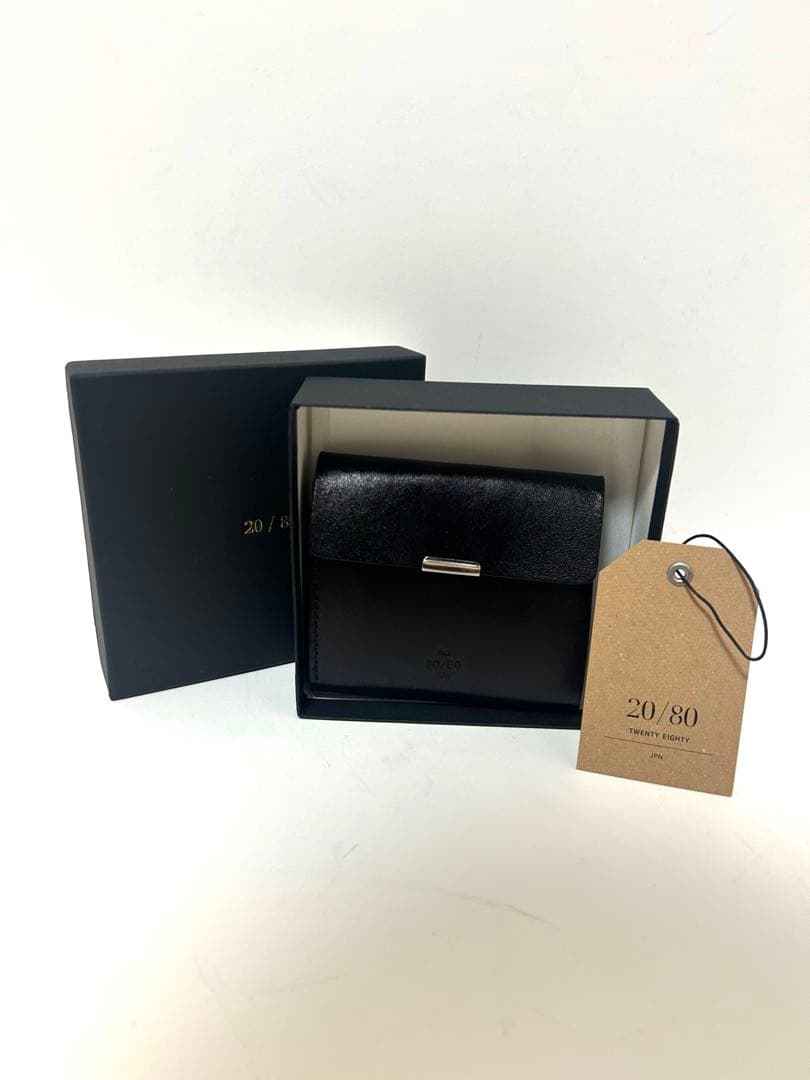 【20/80】TOCHIGI LEATHER FOLDED WALLET 20/80 | TOCHIGI LEATHER FOLDED WALLET WITH FLAP (BLACK) | hazy