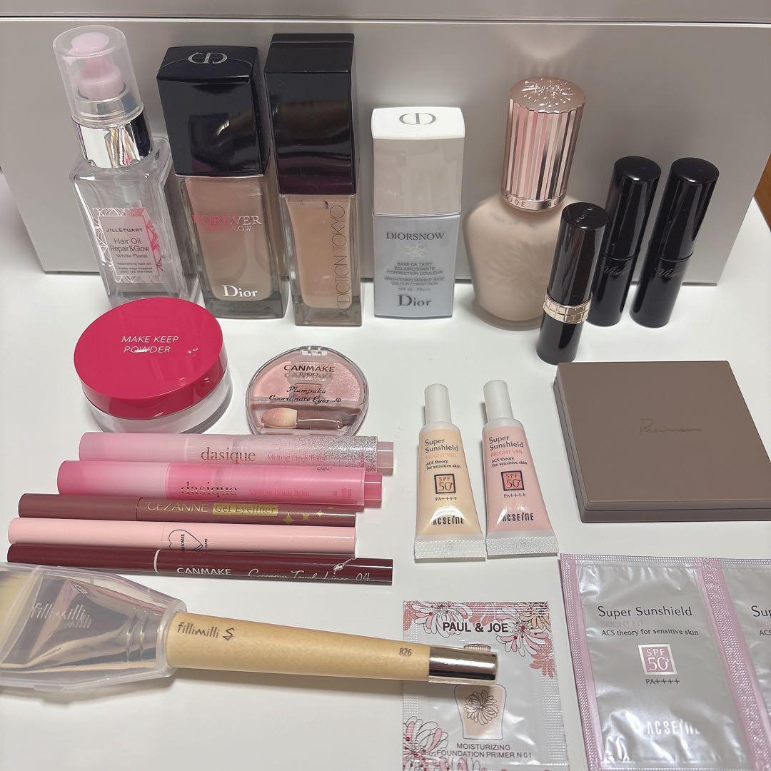 ✨️値下げ中✨️コスメ ヘアケアまとめ売り 期間限定】雨や湿気に負けない！＼梅雨のお悩み／うねり・広がりを