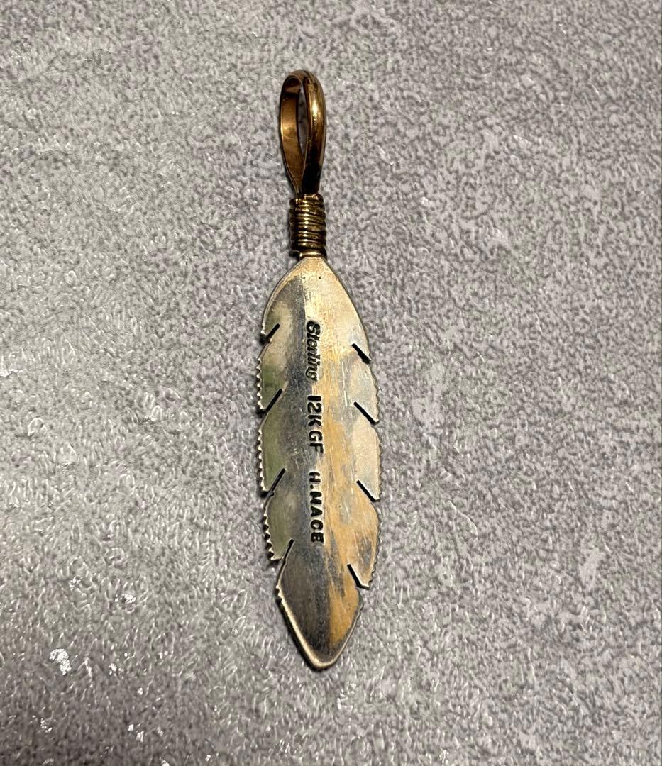Harvey Mace 12KGF フェザーペンダント - メルカリ