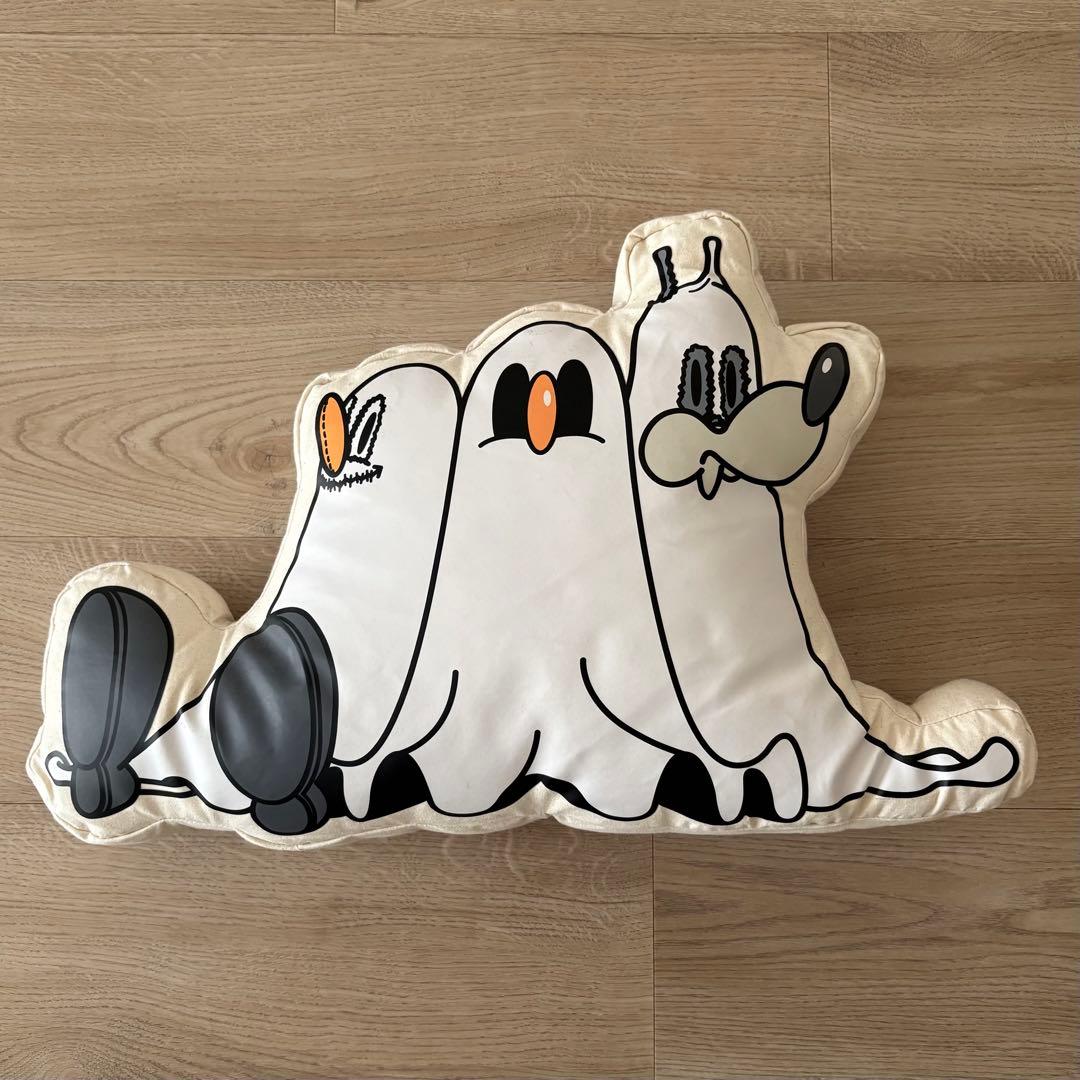 矢入幸一 × uniform experiment クッション uniform experiment × fragment design × 矢入幸一】パーカから