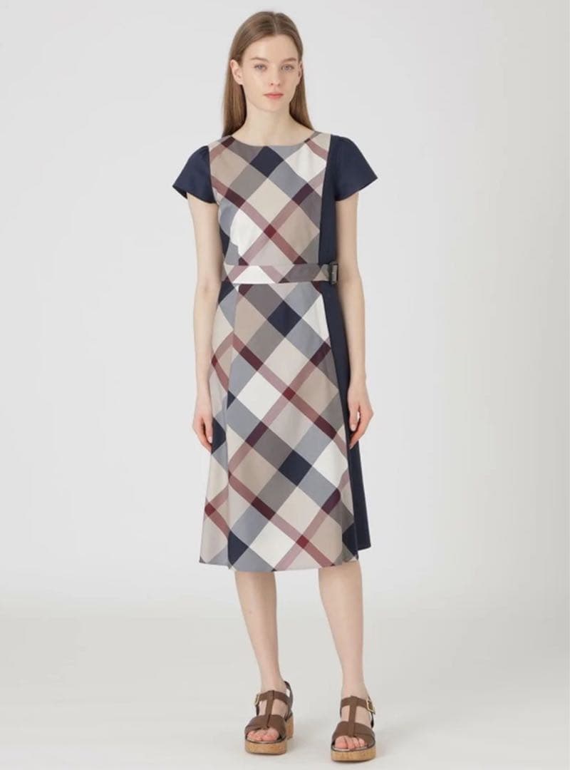 【新品】BLUE LABEL CRESTBRIDGE 切り替えワンピース BLUE LABEL CRESTBRIDGE（ブルーレーベルクレストブリッジ