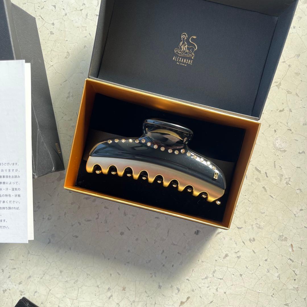 ALEXANDRE ブラックヘアクバレッタ ギフトボックス付き 新品未使用