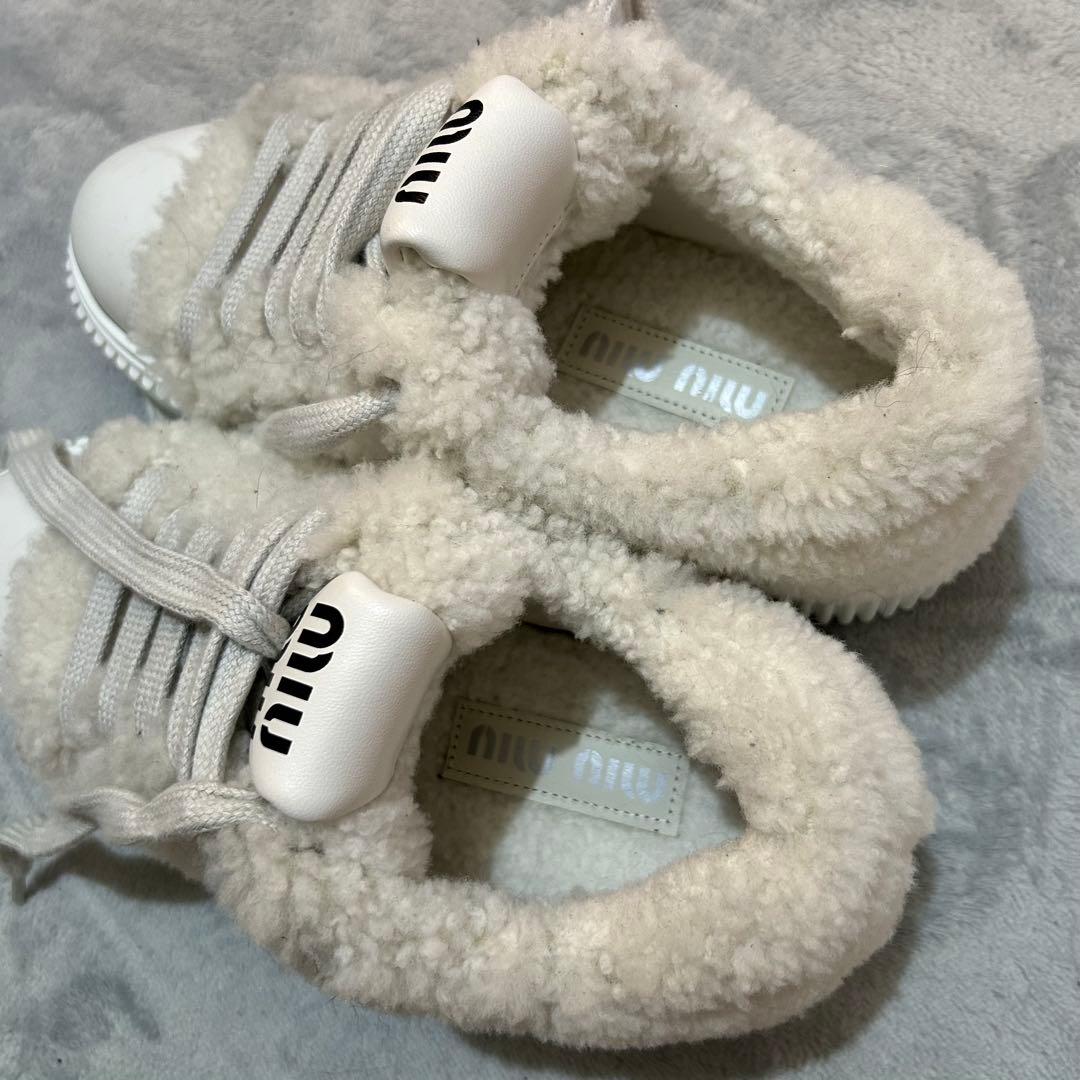 美品 miu miu ミウミウ ボアシアリング スニーカー 23.5cm