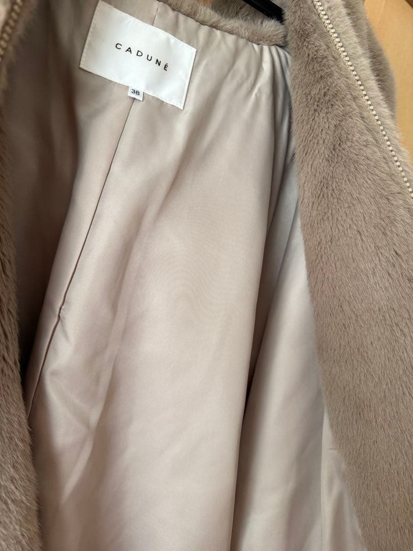 CADUNE川上桃子さんコラボ ファーコート キャメル 38 - メルカリ