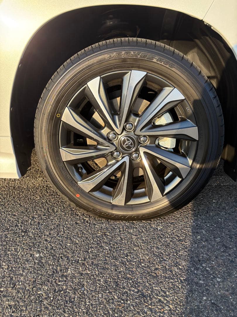 ヴォクシー 17インチ ホイールタイヤセット 楽天市場】80系 VOXY ノア エスクァイア タイヤホイールセット