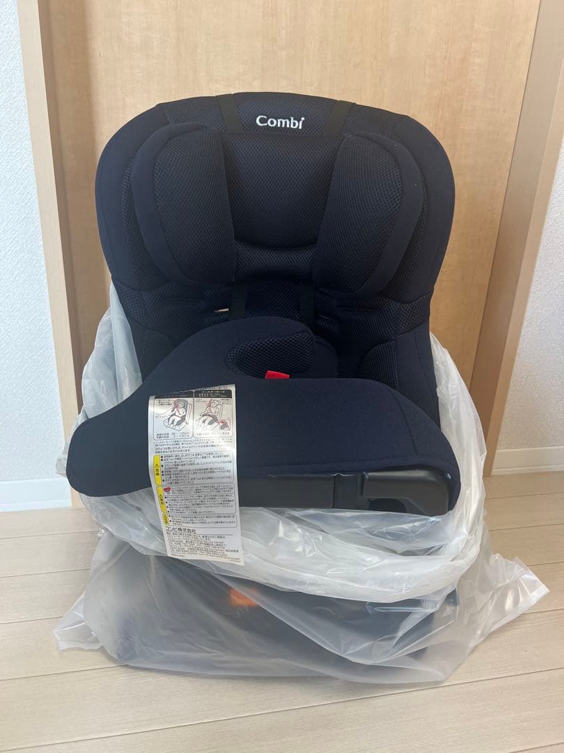 新品未使用】Combi ジュニアシート ネイビー ジョイトリップエアスルー