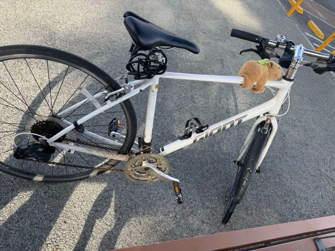 GIANT クロスバイク 7段変速 ホワイトR3Mサイズ - メルカリ