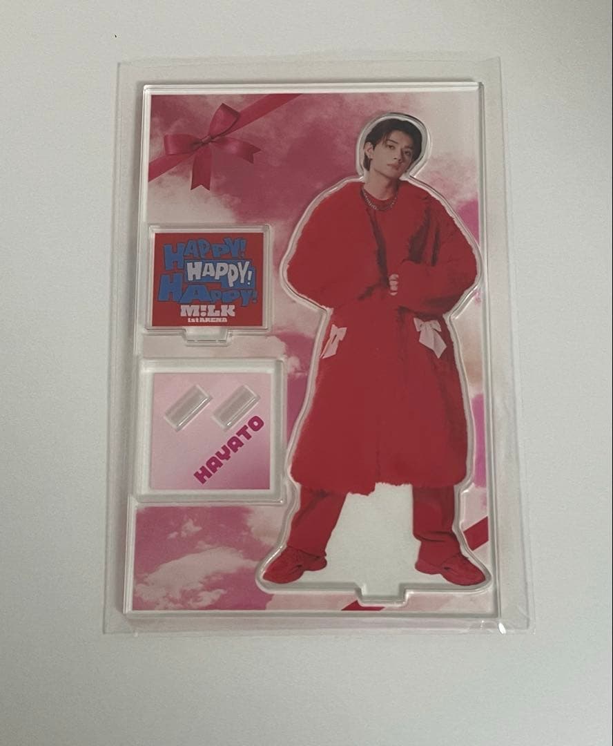 M!LK 佐野勇斗 ハハハッピー 赤衣装 アクスタ - メルカリ